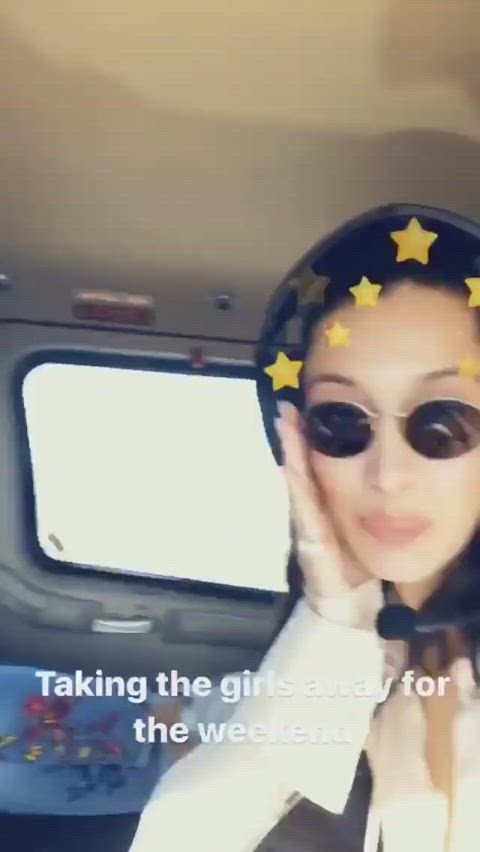 bella thorne braless isabella gif