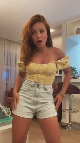 Brazilian Celebrity Dancing Teen TikTok gif