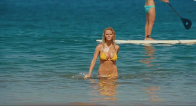 Brooklyn Decker in Just Go With It