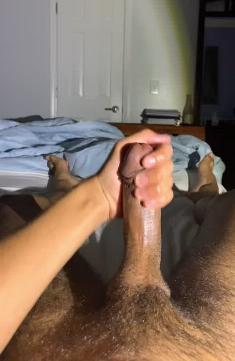 leave a like if my 22 year old dick is bigger than yours 😏