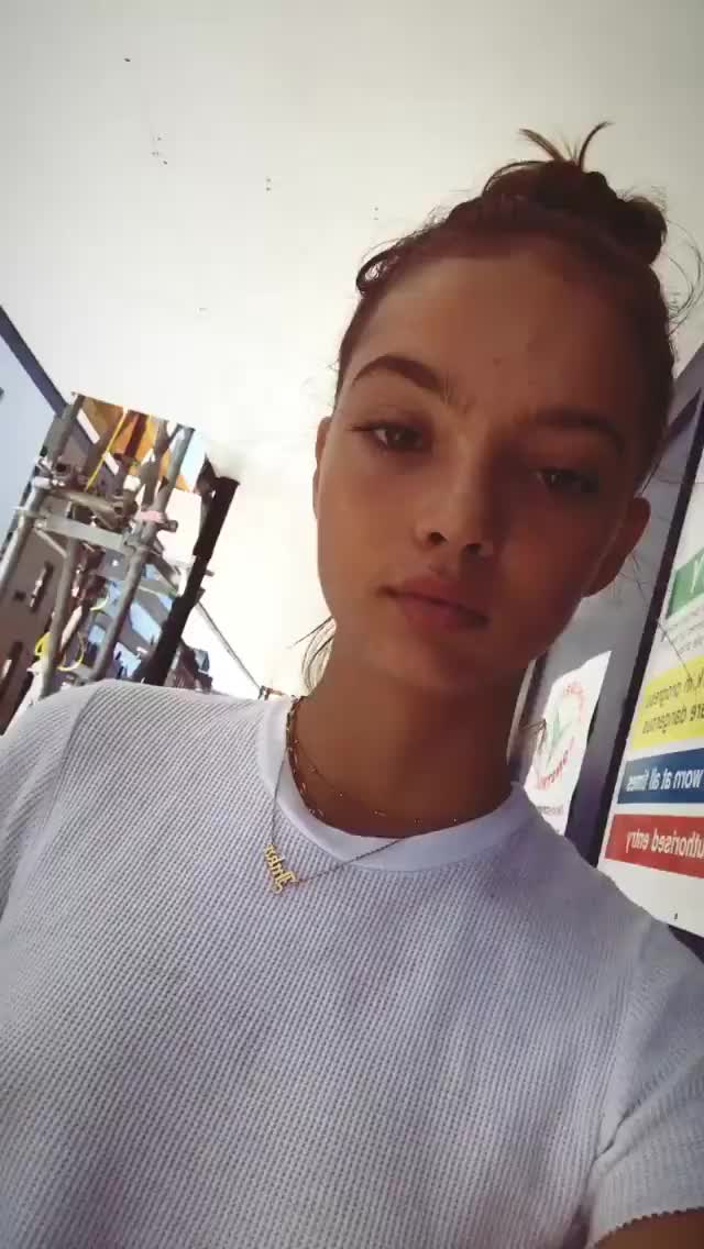 inka williams - Instastory - 2018-06 - pokies  00:06