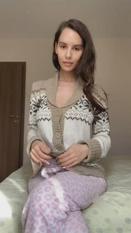 Brunette Curvy Natural Tits gif