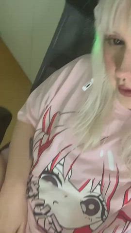 18 years old amateur masturbating pussy solo teen gif