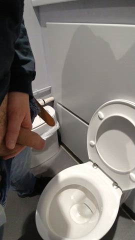 cock male pee peeing piss pissing toilet gif