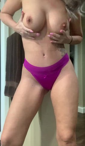 Lonely Milf looking for some good loving!! Can I count you in?