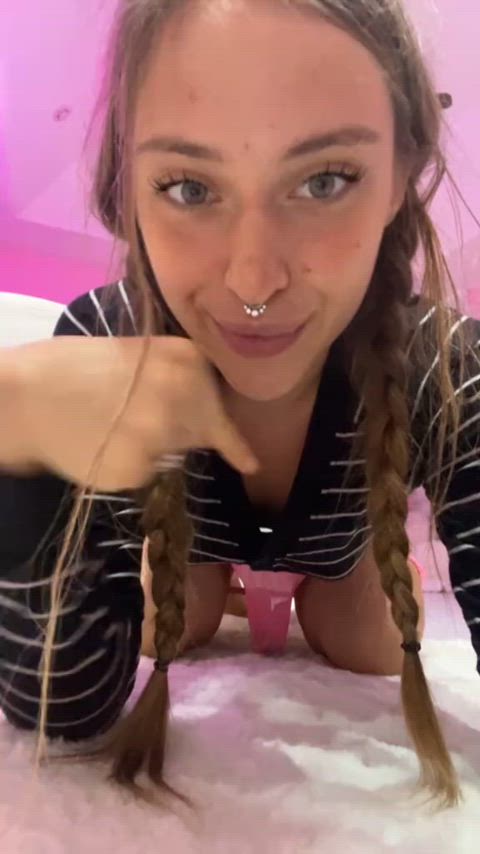 BellaMaddysonn - For more tiktok flashing vids check my redgifs channel