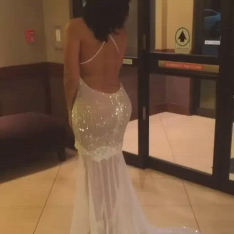 Stunning dress 😍