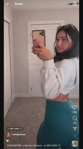 ass babe back arched big ass booty brunette glasses tight ass yoga pants gif