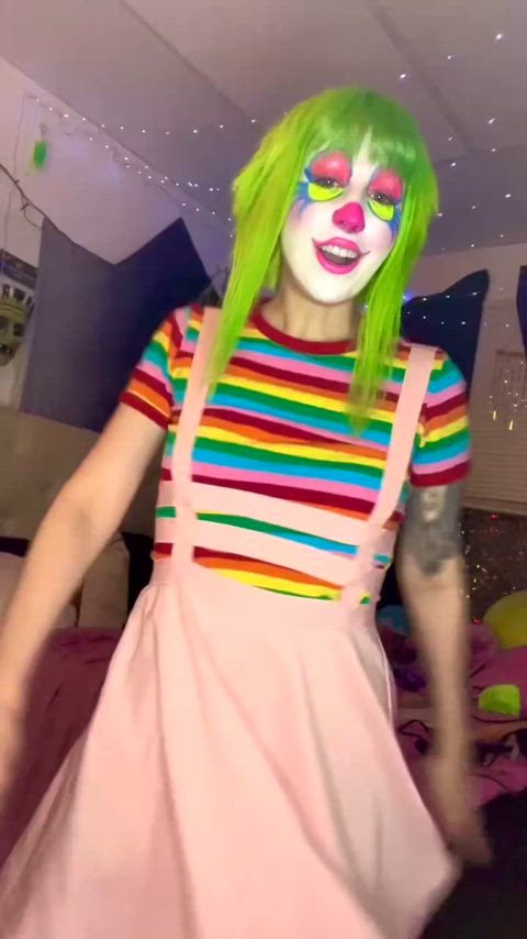 bad dragon censored clown clown girl dildo fantasy toys monster cock onlyfans solo