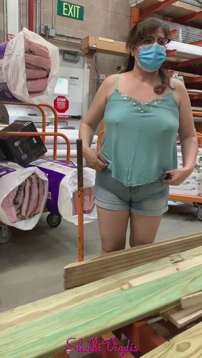 [50][f] - Flashing around Home Depot