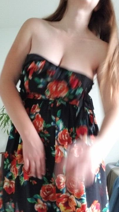 Have I ever shown you guys my favorite sundress?