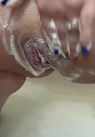 Washing my pussy makes me horny