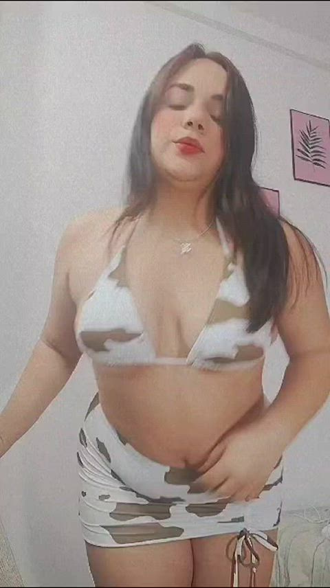 mom camgirl webcam sensual curvy latina gif