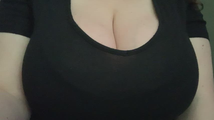I love [reveal]ing my big jiggly tits &lt;3