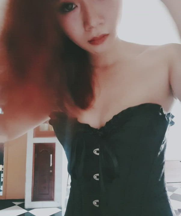 Had fun w my corset ;)