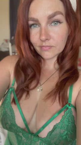 big tits green eyes milf redhead gif