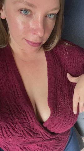 Big Tits Blue Eyes MILF gif