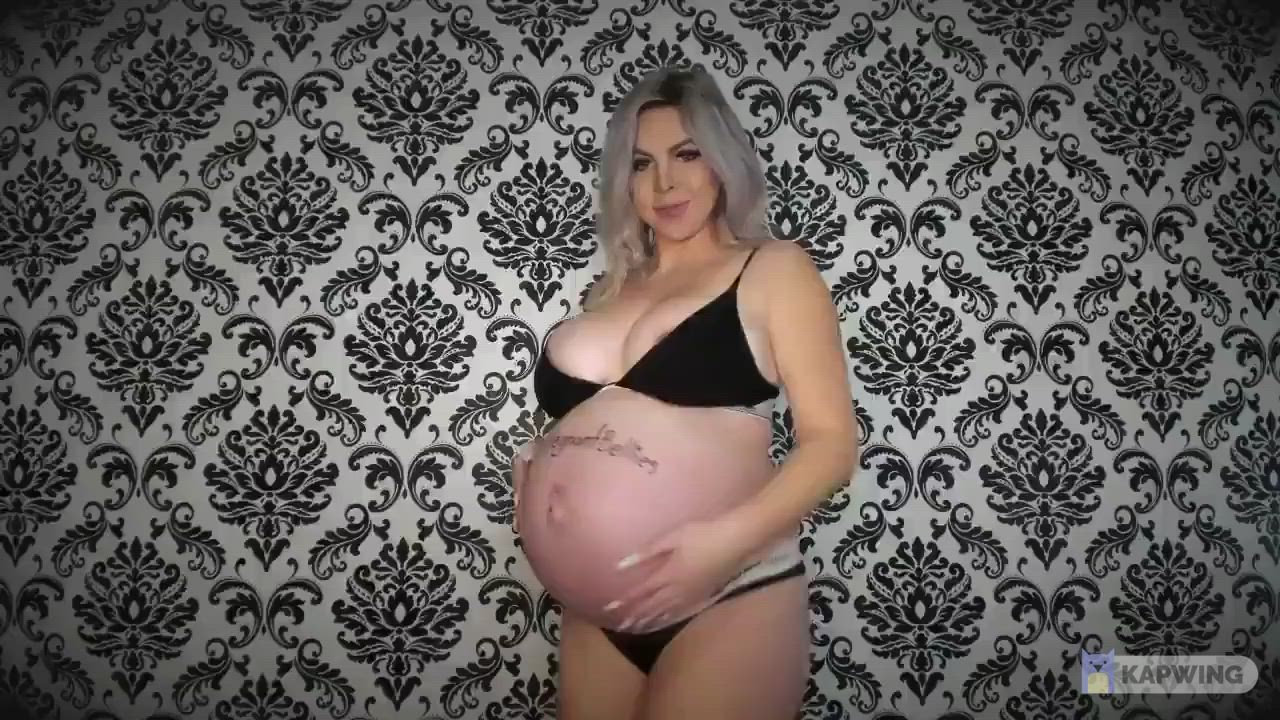 Big Tits Bouncing Tits Pregnant gif