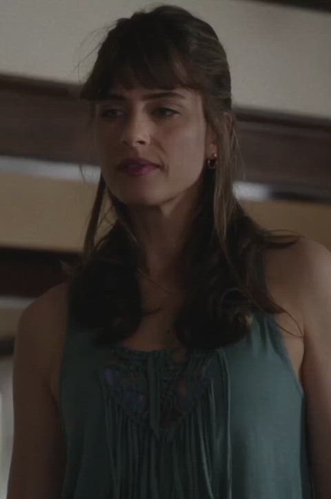 Amanda peet