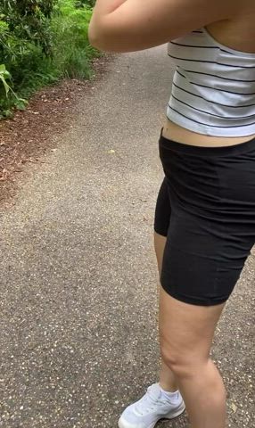 Teasing you on the trail. [GIF]