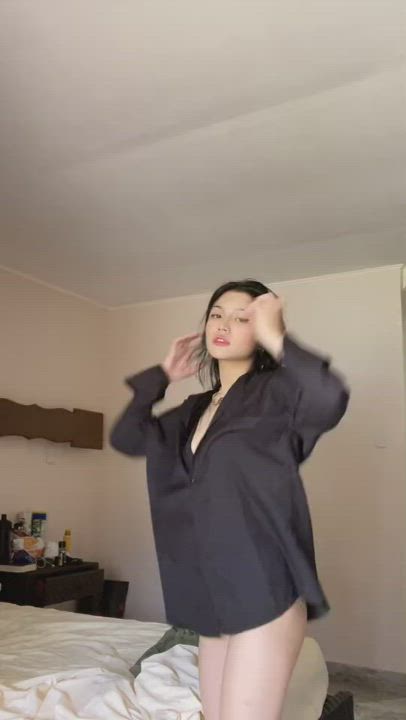 Asian Dancing TikTok gif