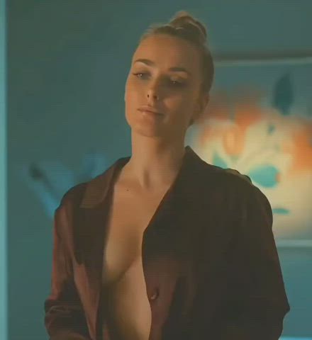 Kseniya Mishina topless in 'Fair Trade' S2E3