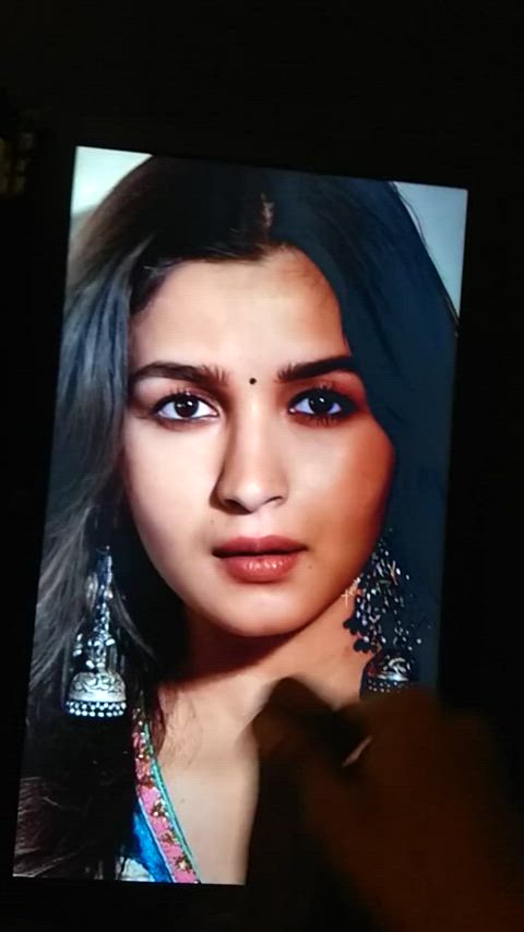 Alia bhatt tribute