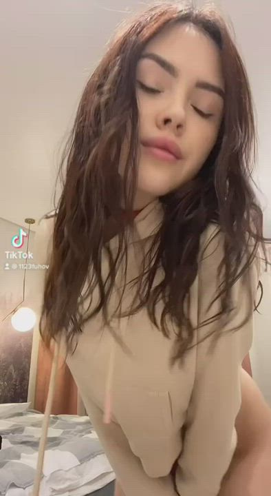 TikTok gif