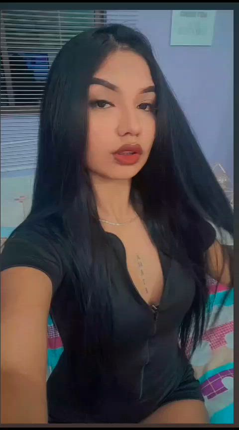 cam camgirl lips model sensual teen teens webcam gif