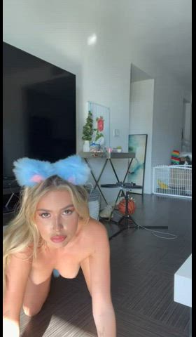 ass blonde butt plug onlyfans gif