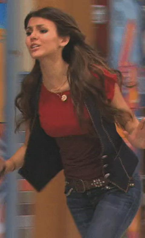 Victoria Justice Running