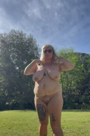 Chunky exhibitionist/nudist newzealand Mommy with a FREE TO SUB page xox link in