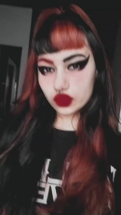 amateur april goth goth onlyfans tiktok littlegothinheels amateur-girls goth-girls