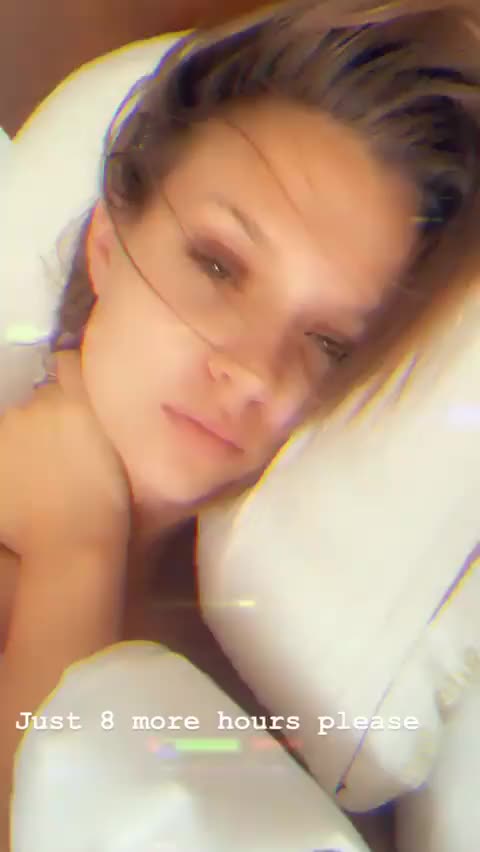 Josephine Skriver gif