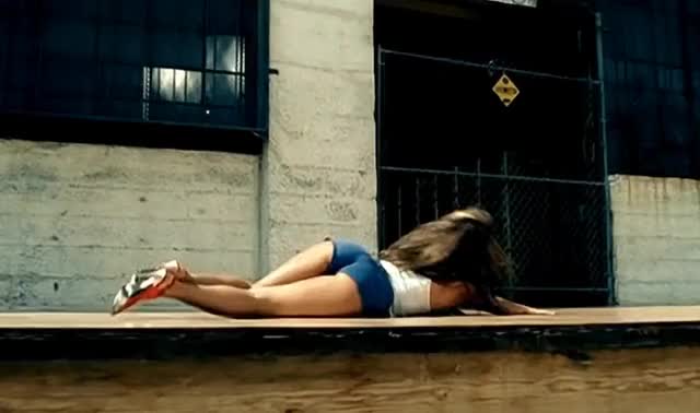 Beyonce - Crazy in Love ft. JAY Z (part 35)