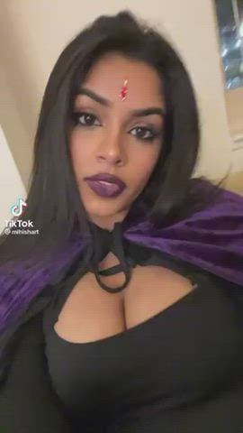 cleavage lips tiktok gif