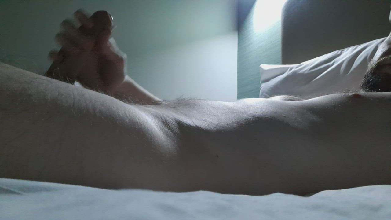There's just something about waking up in a hotel room that makes me extra horny