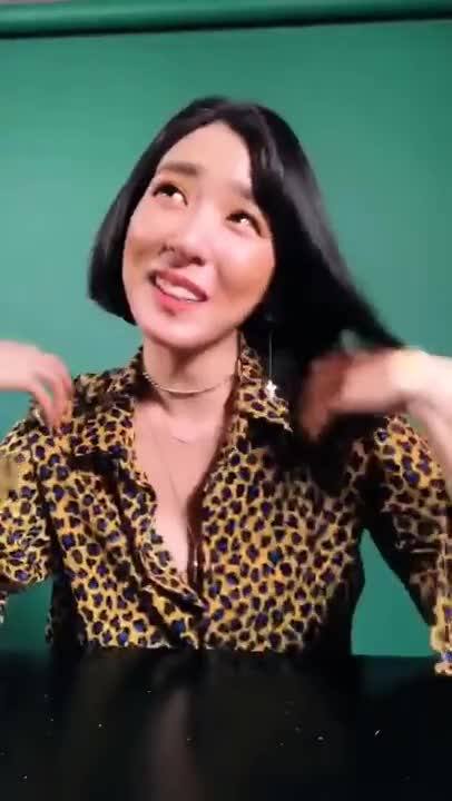 [181003] SNSD Tiffany Instagram Live 6