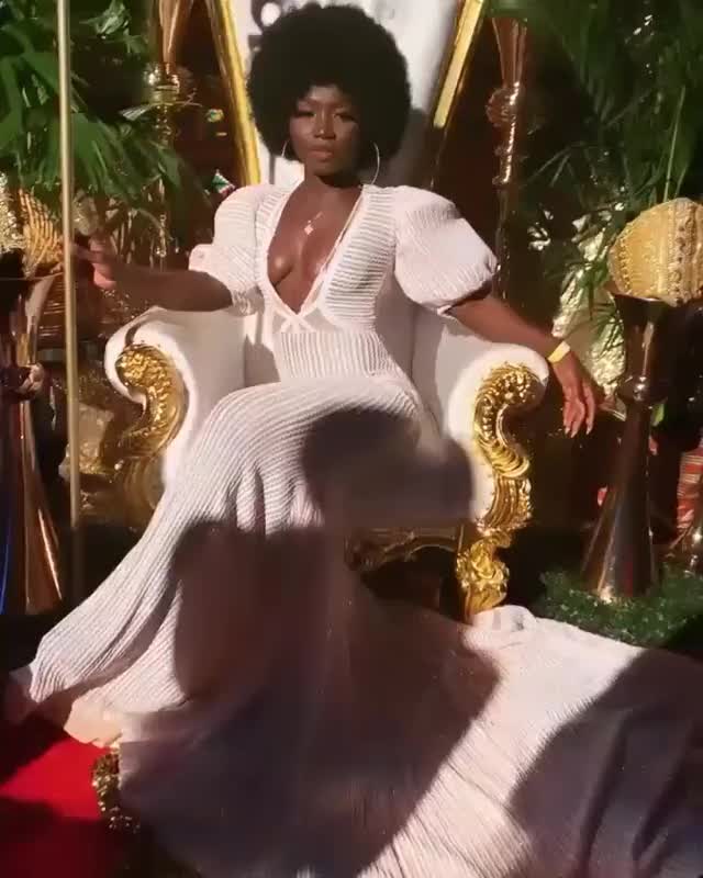 Being a Queen