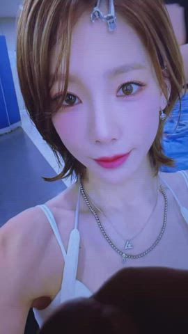 Taeyeon - a mother of cumtributes 🥵