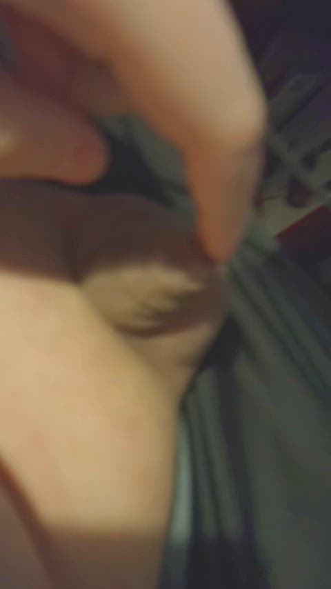 This is how u masturbate My little clitty hope u guys like