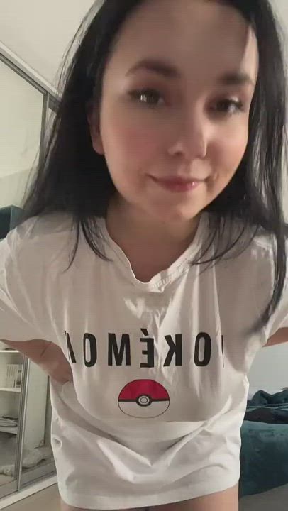 T-Shirt Thick TikTok gif