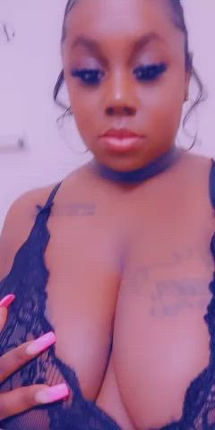 Boobs Chubby Ebony Flashing