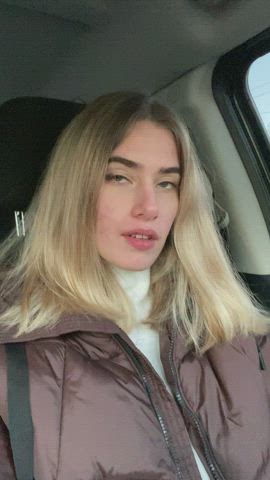 blonde car selfie gif