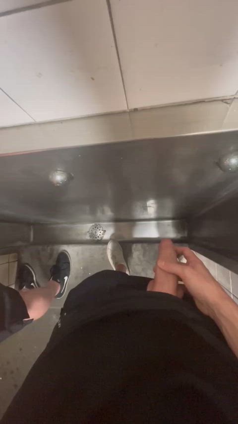 Jacking at the urinal 😜