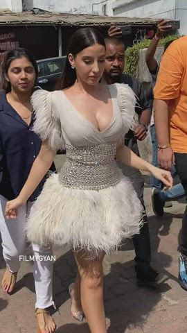 bollywood busty candid celebrity cleavage gif
