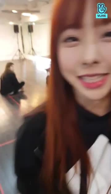 190210 [이달의 소녀] 오빛 얼굴 볼래 LOONA VLIVE 46