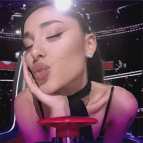 ariana grande celebrity lips gif