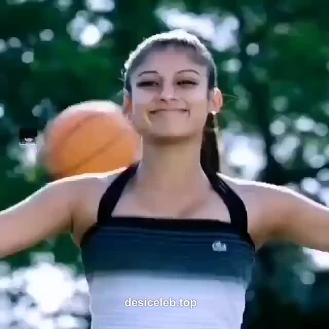 Nayanthara bouncing boobs