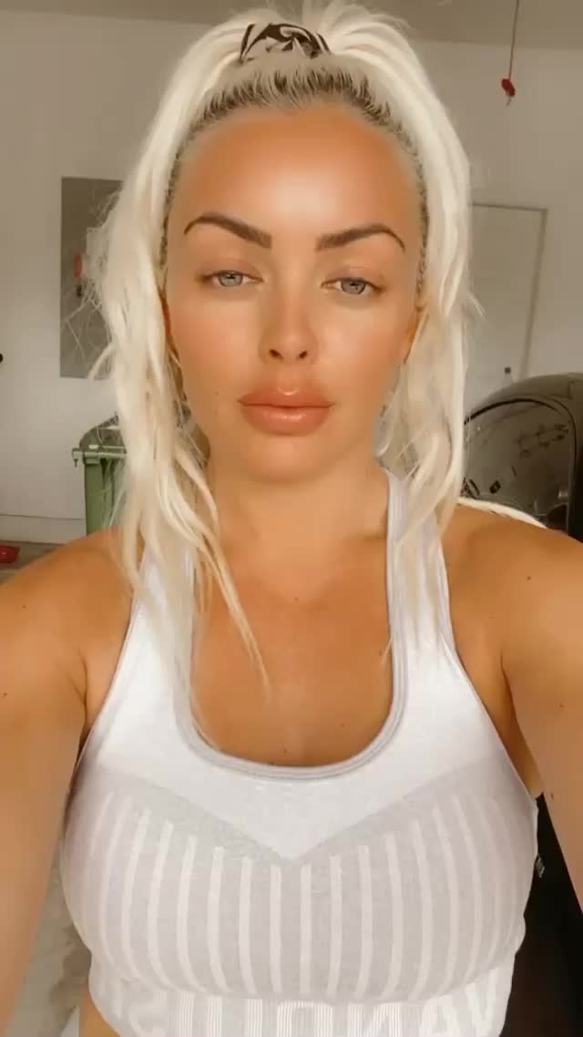 Mandy Rose (WWE)